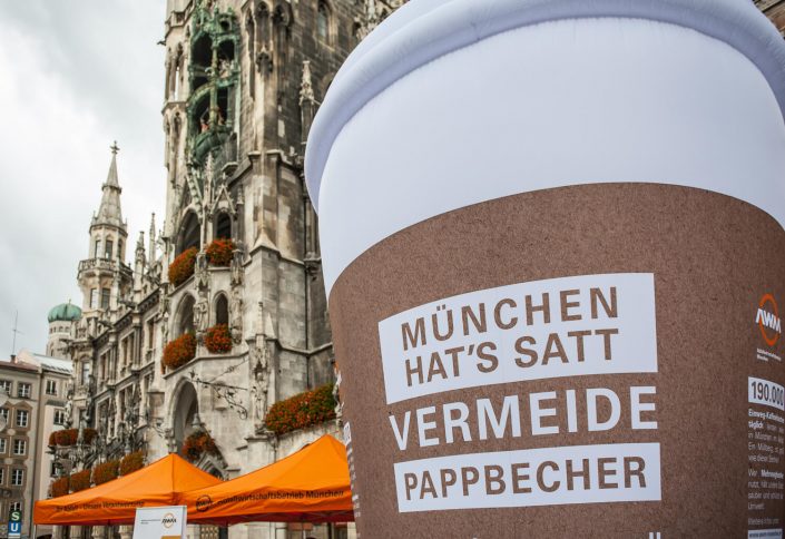 Reportage vom AWM auf dem Marienplatz in München